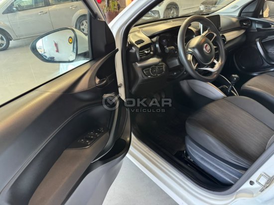 fiat-argo-drive-1-3-2017-2018-54556