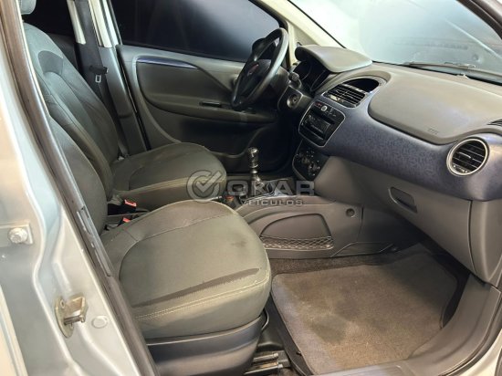 fiat-punto-attractive-1-4-2015-2016-52839