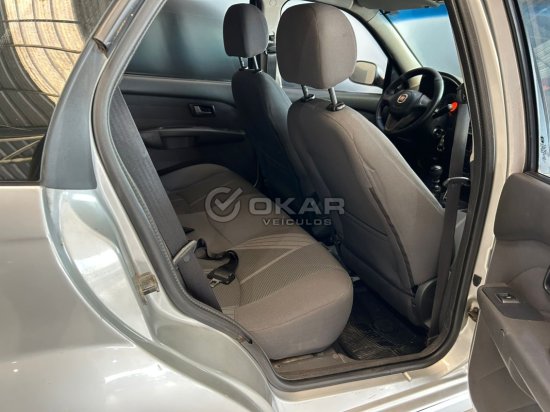 fiat-palio-weekend-attractive-1-4-2014-2015-52861