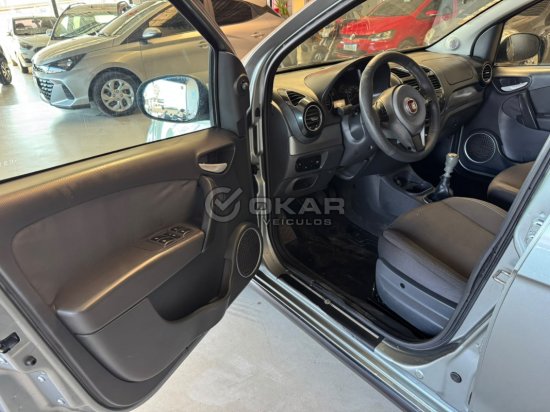 fiat-siena-attractive-1-4-2013-2014-54608