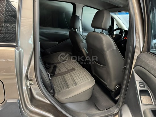 fiat-idea-adventure-1-8-2012-2012-54781