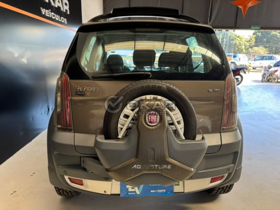 fiat-idea-adventure-1-8-2015-2015-54436