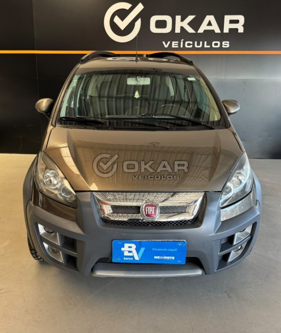 fiat-idea-adventure-1-8-2015-2015-54437