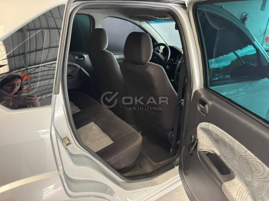 ford-fiesta-sedan-1-6-2008-2008-54809